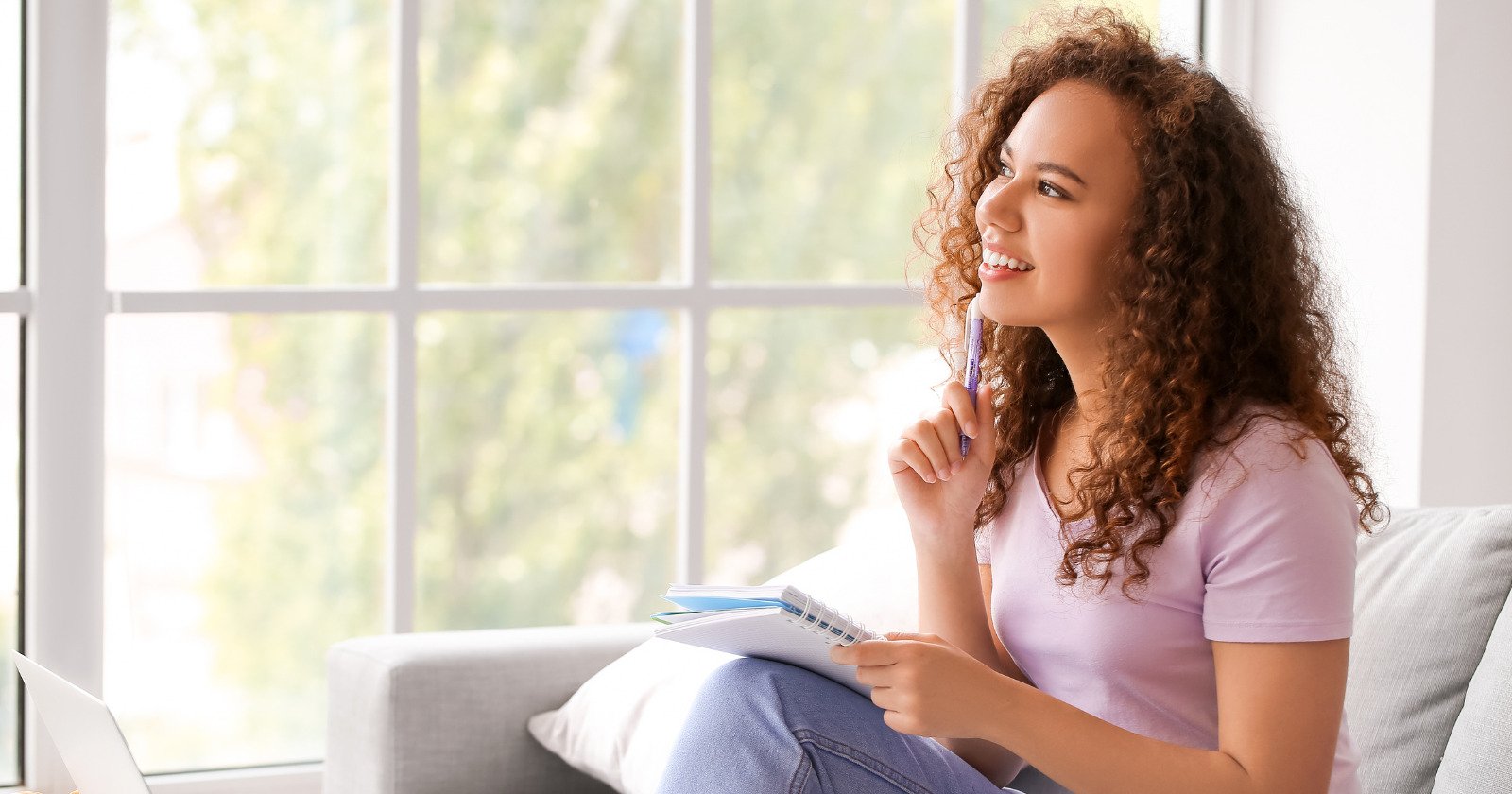 7 unique habits of naturally intelligent people, according to psychology