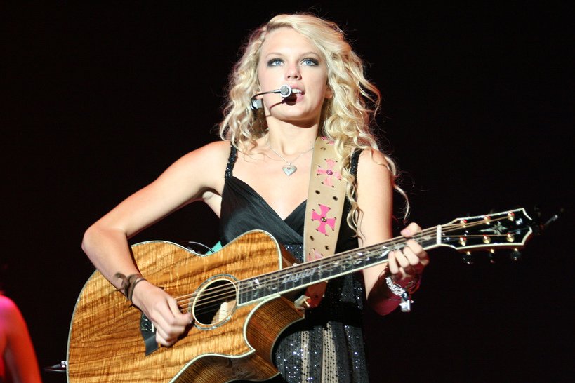 5 brilliant lessons from Taylor Swift to reinvent and strengthen your brand
