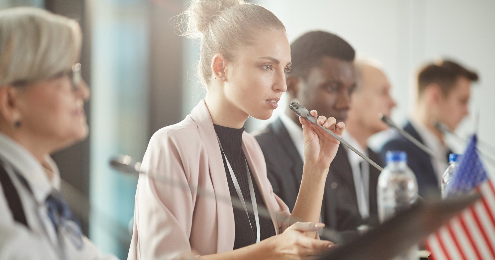 8 specific habits that almost all confident and self-assured speakers have in common