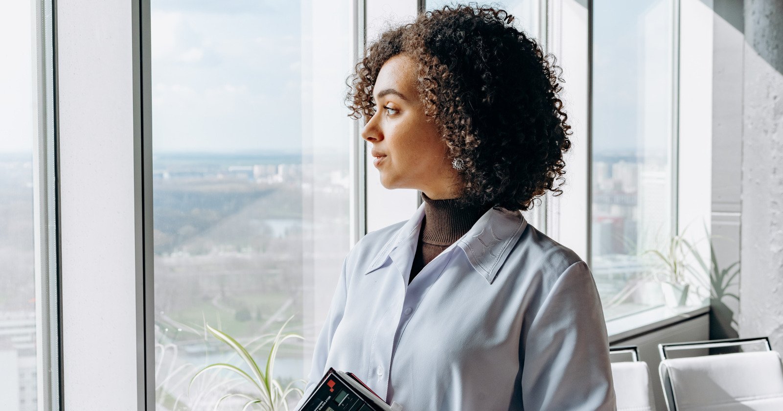 Women are deeply unhappy but too independent to admit it usually display these 7 habits, says psychology