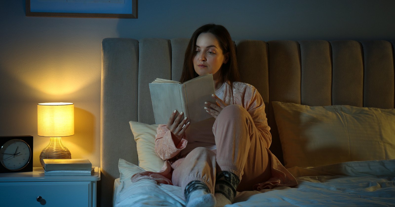 8 evening habits of people who attract peace, not chaos