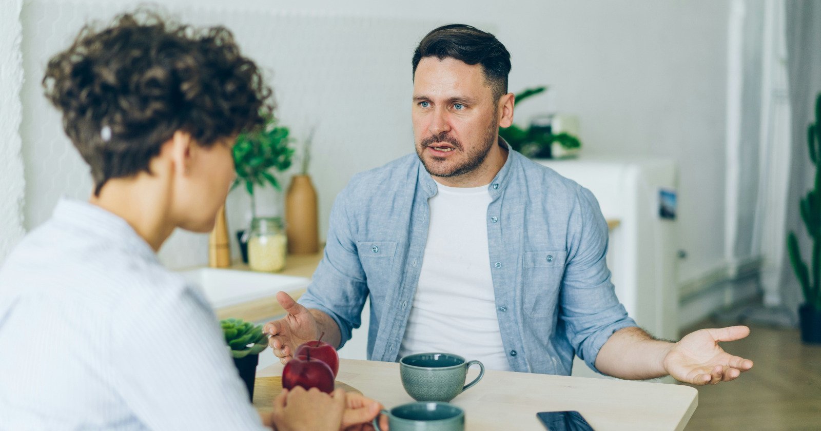 7 unique habits of a low-quality man, according to psychology