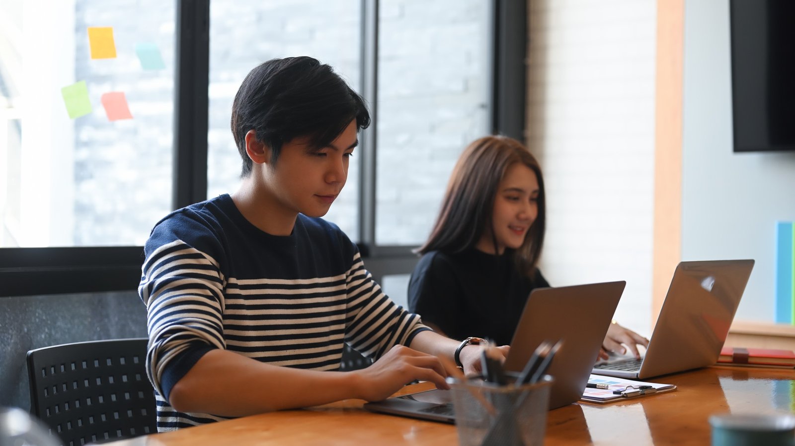 What is the Optimal Startup Office Setup?
