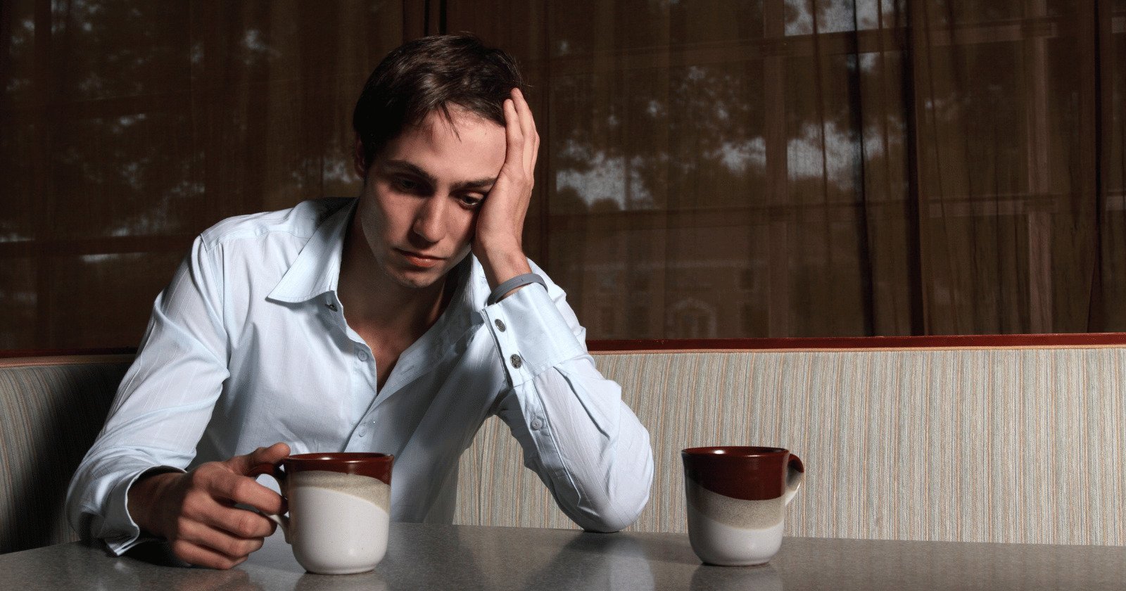 7 signs of a person has never experienced true, deep love (according to psychology)