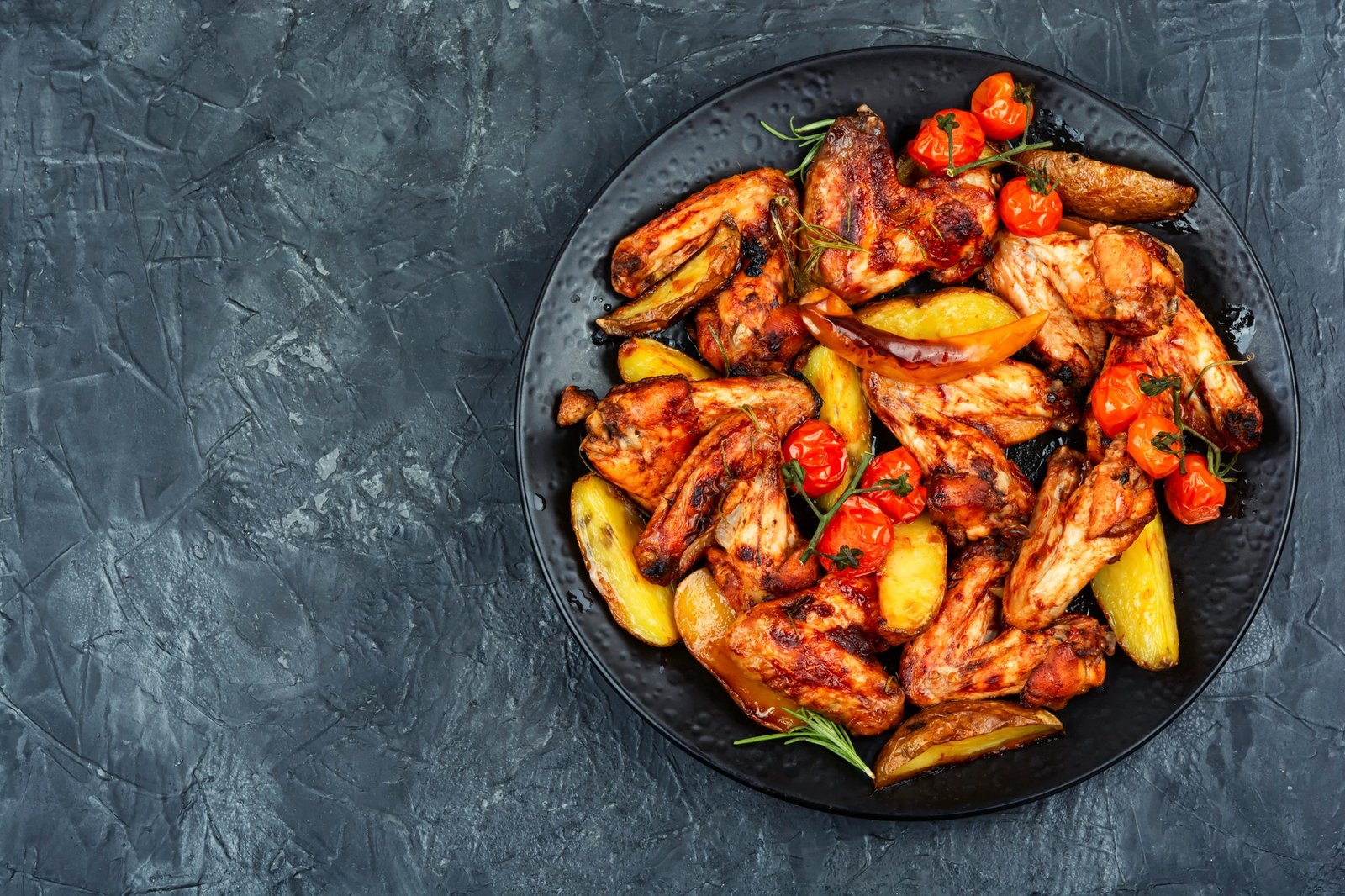 Grilled chicken wings.