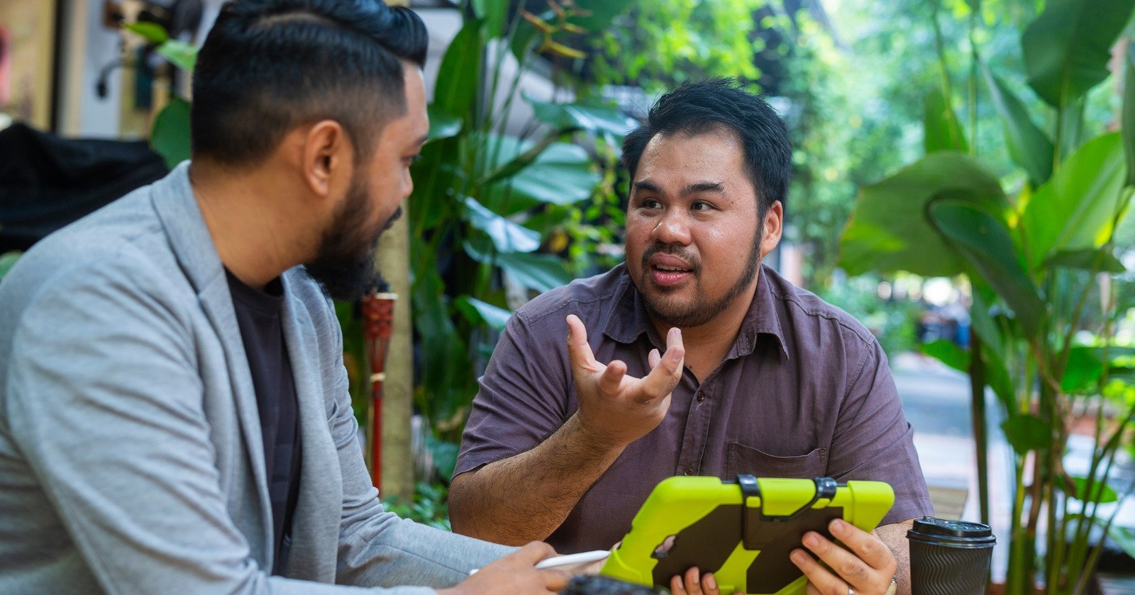 If someone uses these 8 phrases in a conversation, they have below-average social skills